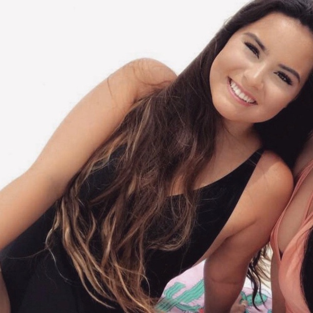 Meet your Posher, Kenna